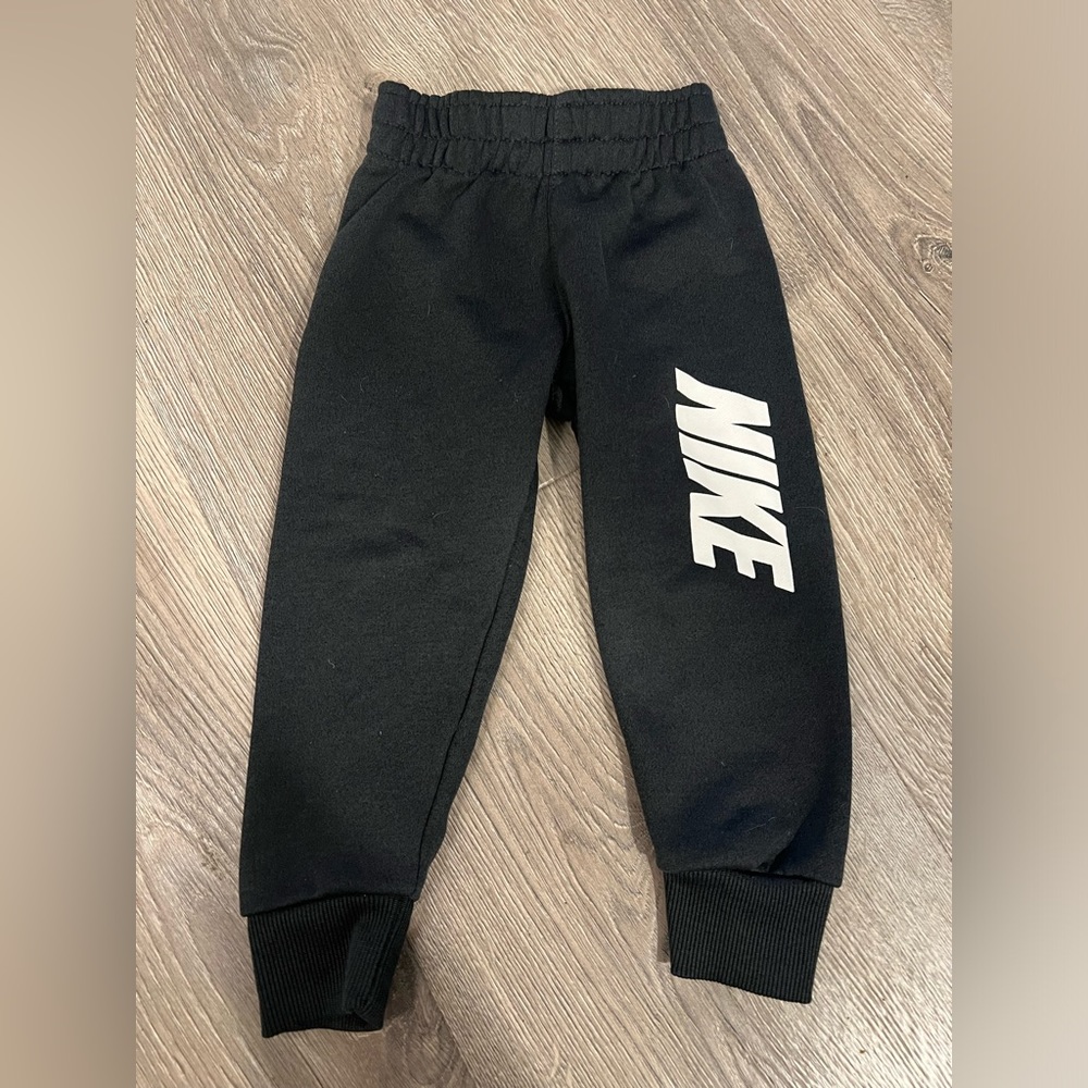 Nike Dri-fit 2T pants
